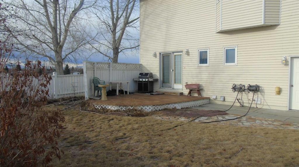 1604 7A Avenue, Fort Macleod, AB - Outdoor