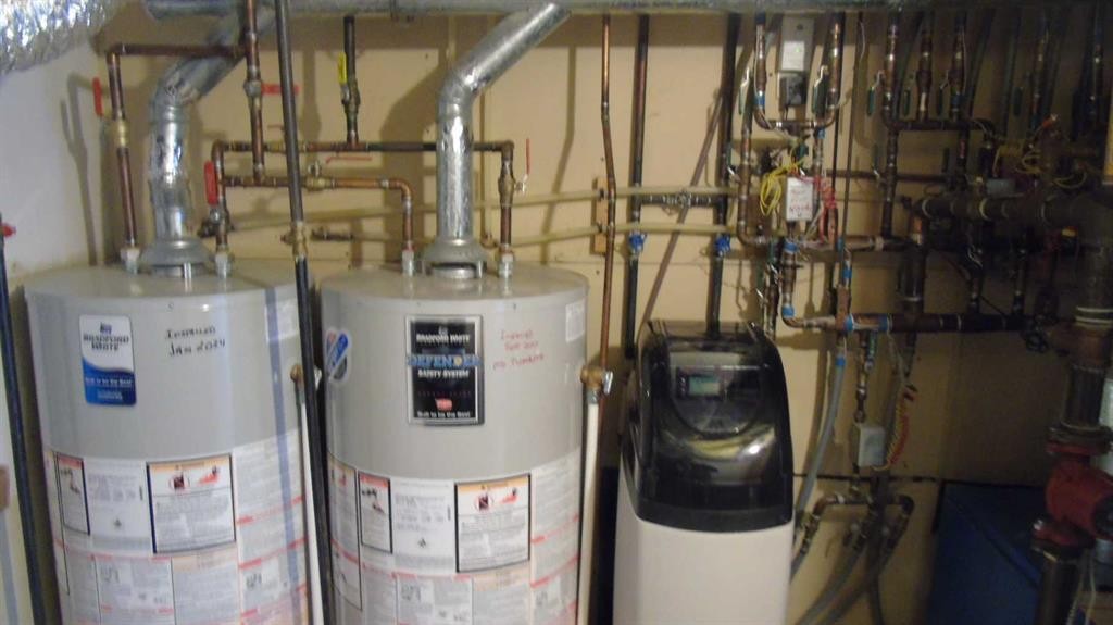 1604 7A Avenue, Fort Macleod, AB - Indoor Photo Showing Basement