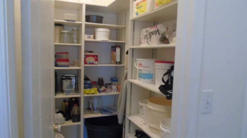 1604 7A Avenue, Fort Macleod, AB - Indoor