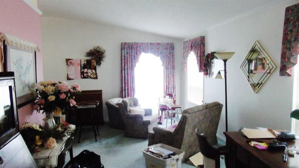 1604 7A Avenue, Fort Macleod, AB - Indoor