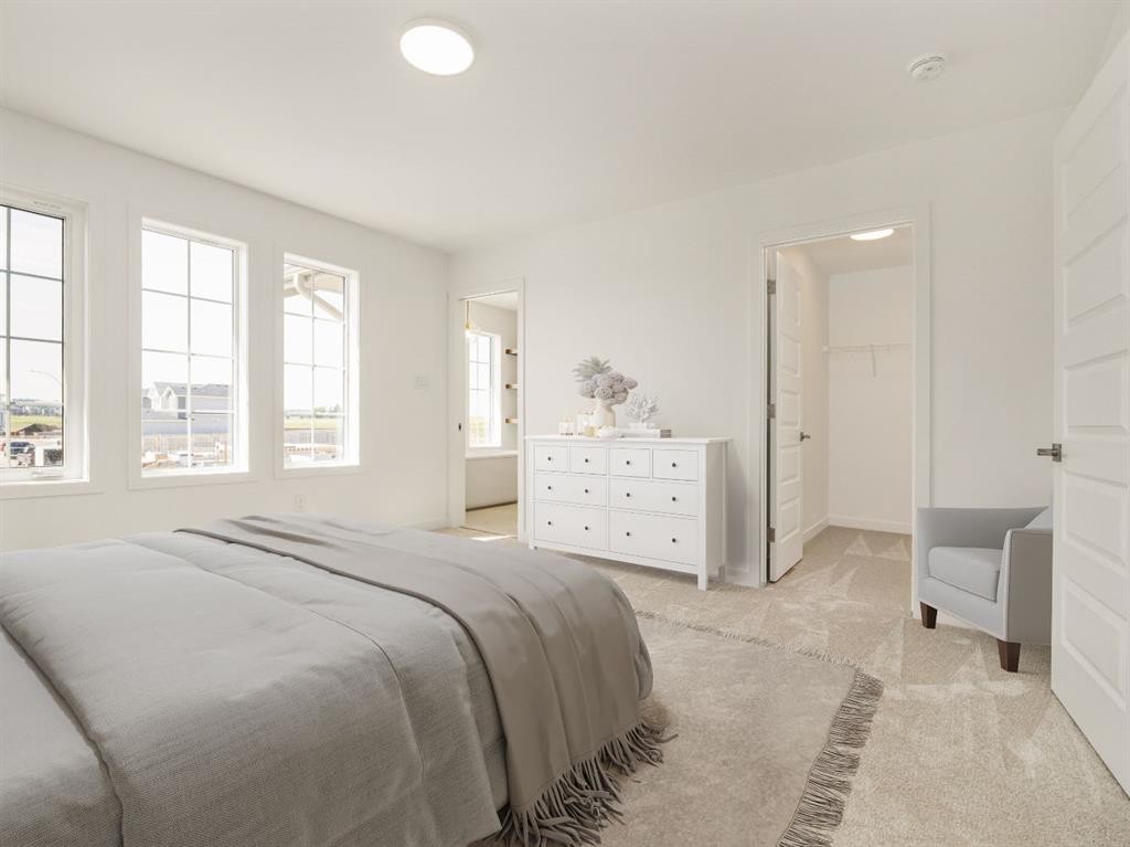 730 Violet Place West, Lethbridge, AB - Indoor Photo Showing Bedroom