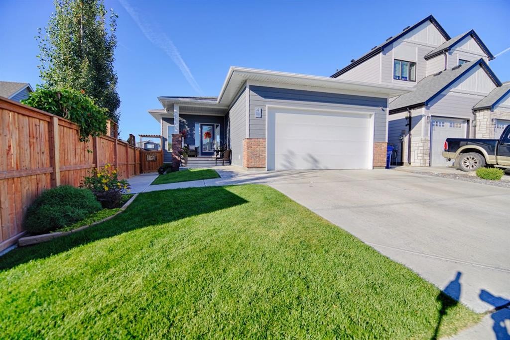 1000 Atlantic Lookout West, Lethbridge, AB - Outdoor