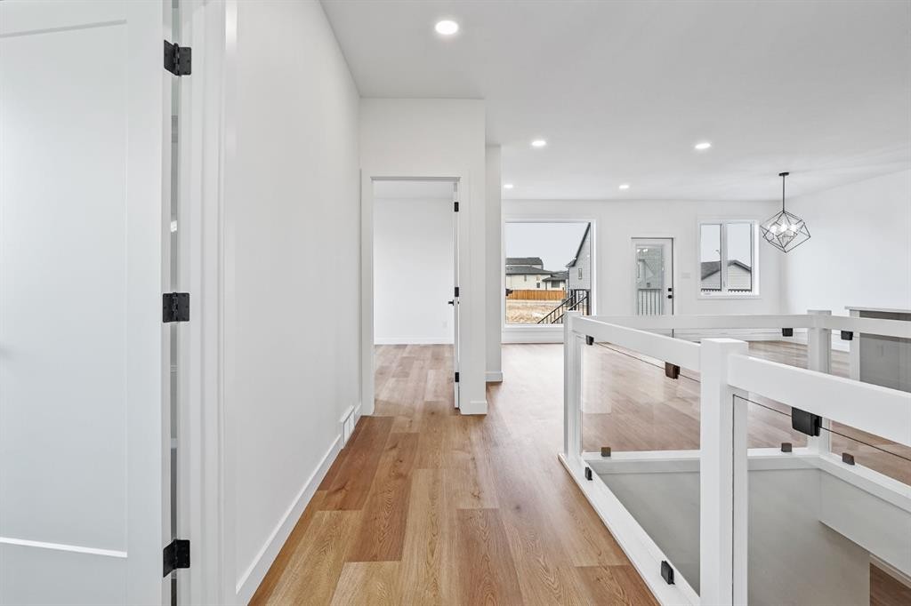 383 Caledonia Boulevard West, Lethbridge, AB - Indoor Photo Showing Other Room