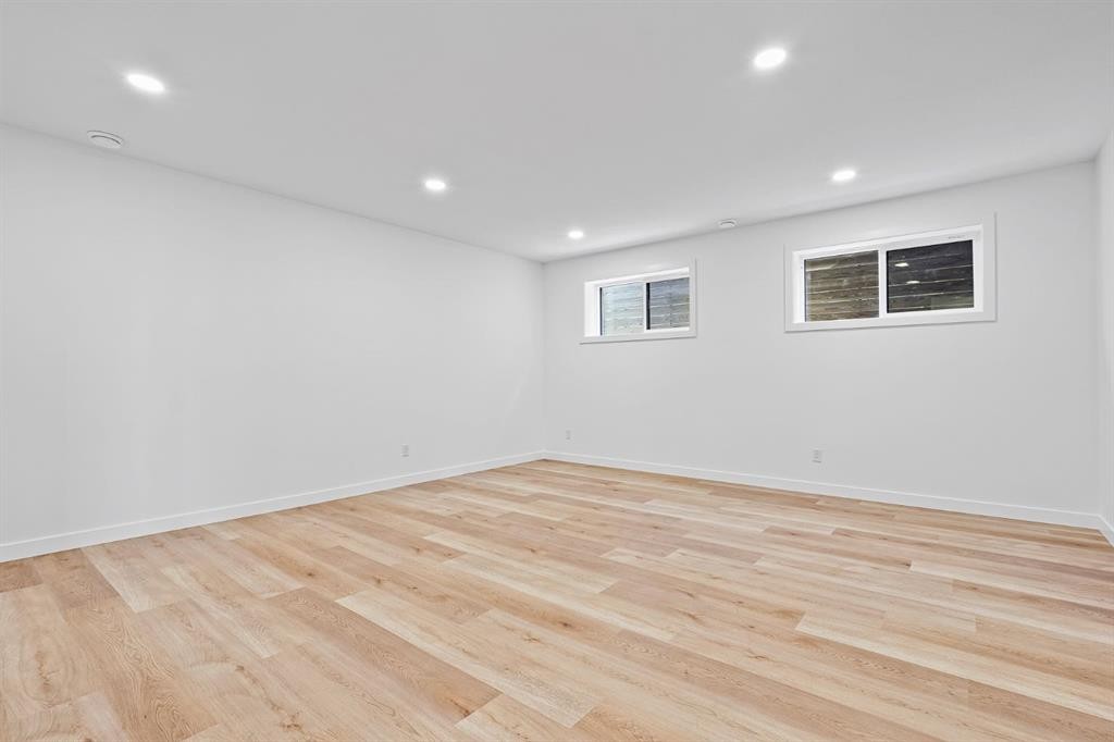 383 Caledonia Boulevard West, Lethbridge, AB - Indoor Photo Showing Other Room