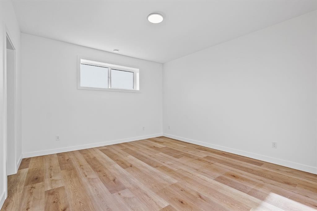 383 Caledonia Boulevard West, Lethbridge, AB - Indoor Photo Showing Other Room