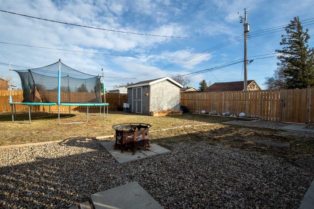 5018 42 Avenue, Taber, AB