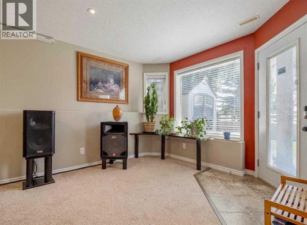 314 Couleesprings Terrace South, Lethbridge, AB - Indoor