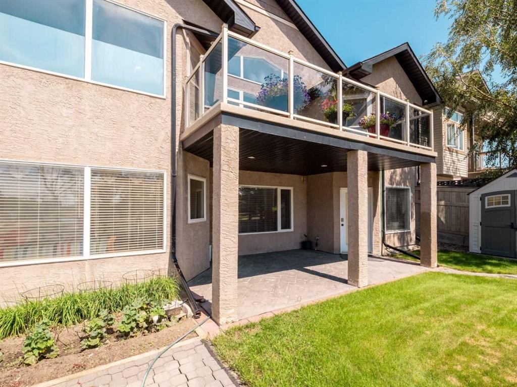 314 Couleesprings Terrace South, Lethbridge, AB - Outdoor With Exterior