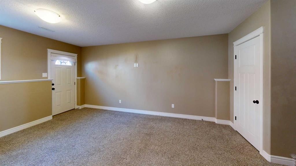 855 Mt Sundance Manor West, Lethbridge, AB