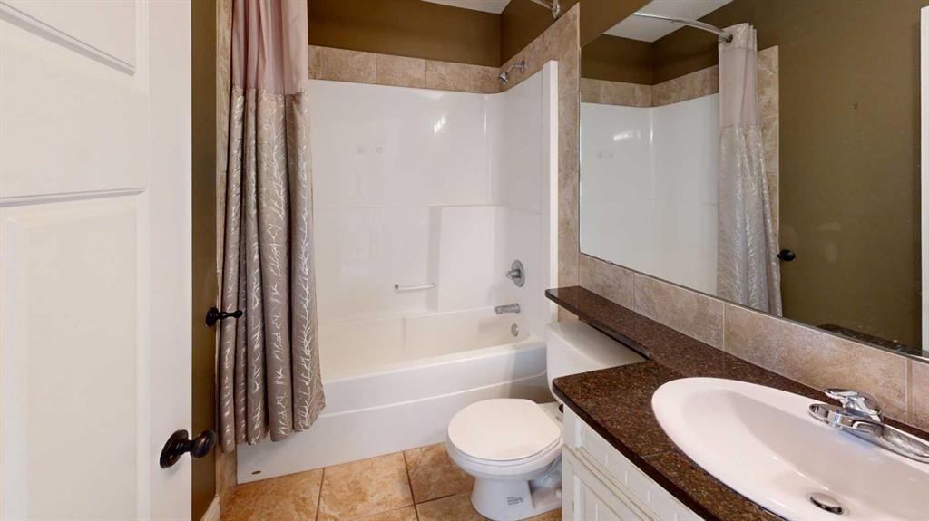 855 Mt Sundance Manor West, Lethbridge, AB