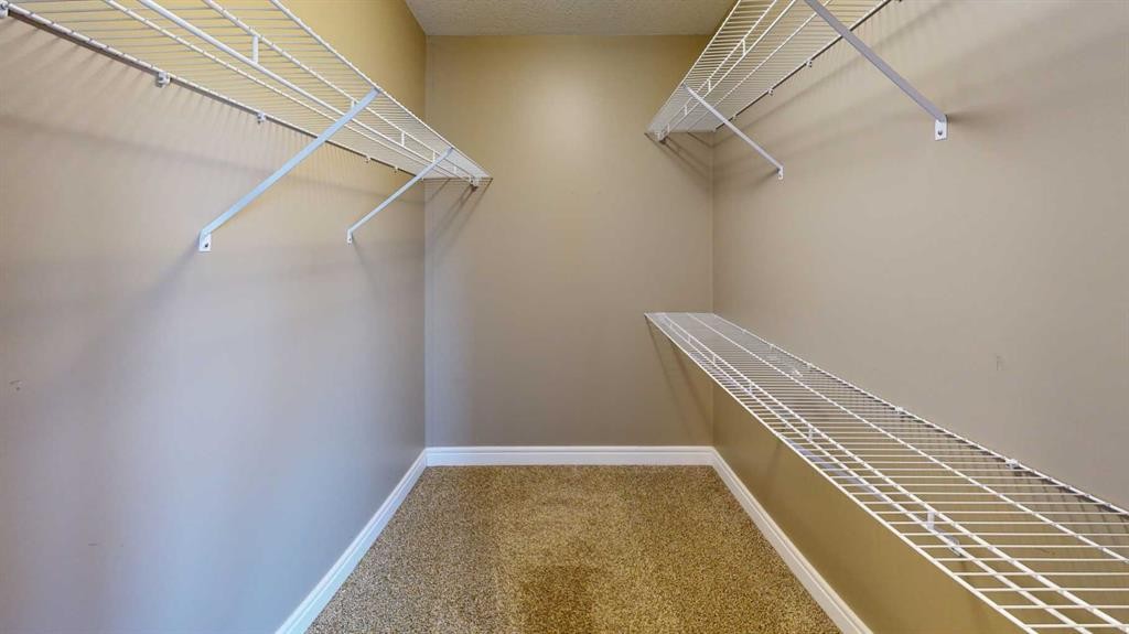 855 Mt Sundance Manor West, Lethbridge, AB