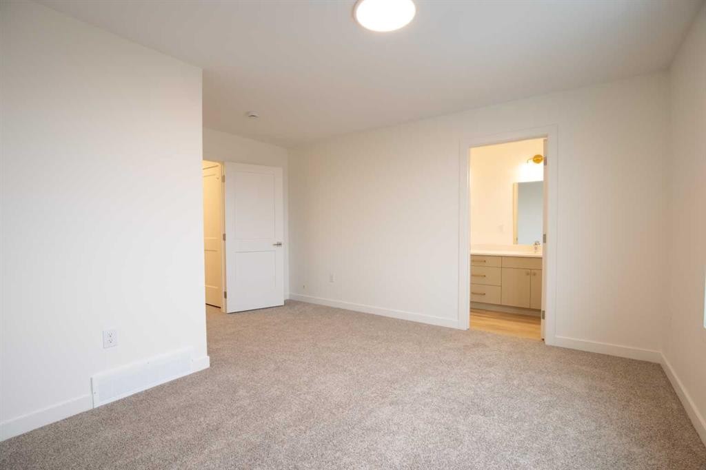 2817 16 Avenue, Coaldale, AB - Indoor Photo Showing Other Room