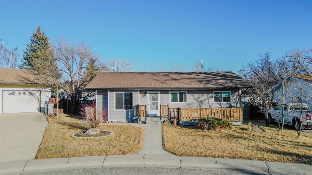 14 Mountview Place, Granum, AB - Outdoor