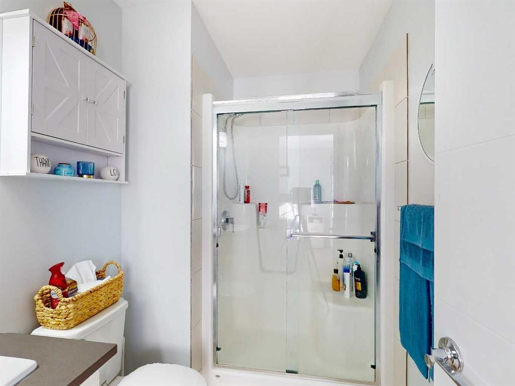 3-402 Highlands Boulevard West, Lethbridge, AB - Indoor Photo Showing Bathroom