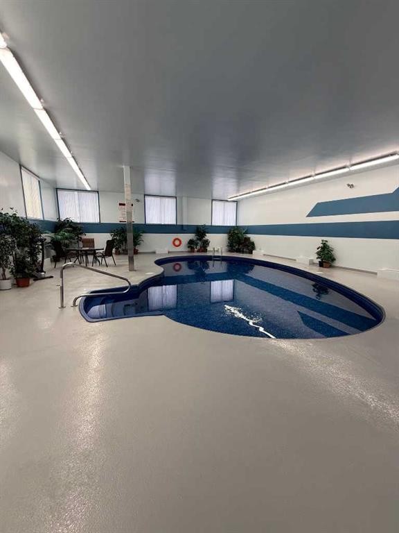 312-75 Temple Boulevard West, Lethbridge, AB - Indoor Photo Showing Other Room