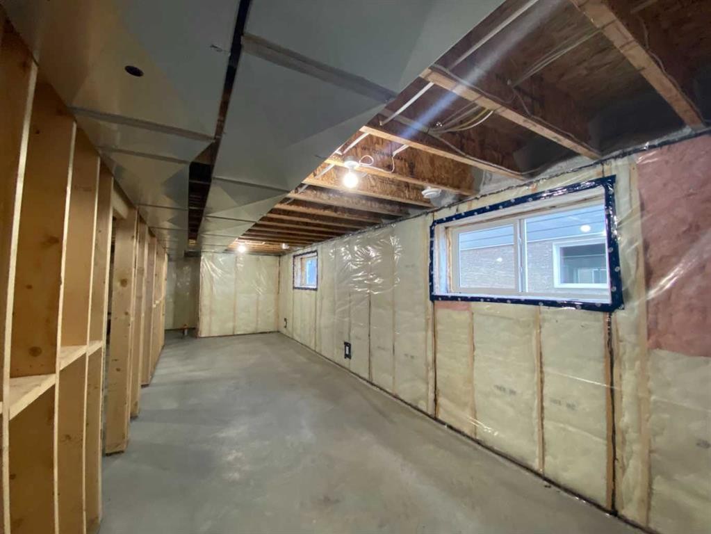 4213 57 Street, Taber, AB - Indoor Photo Showing Basement