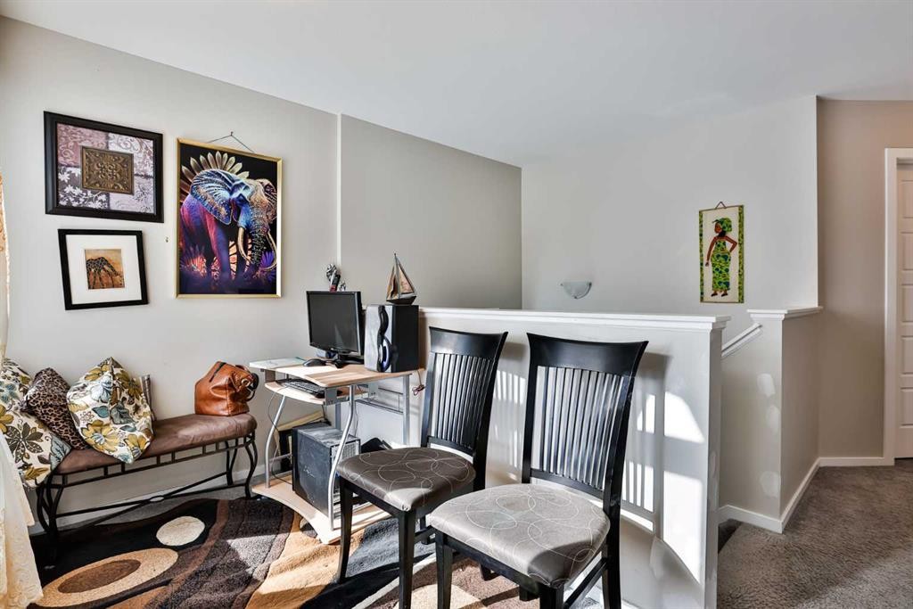 405 Moonlight Way West, Lethbridge, AB - Indoor