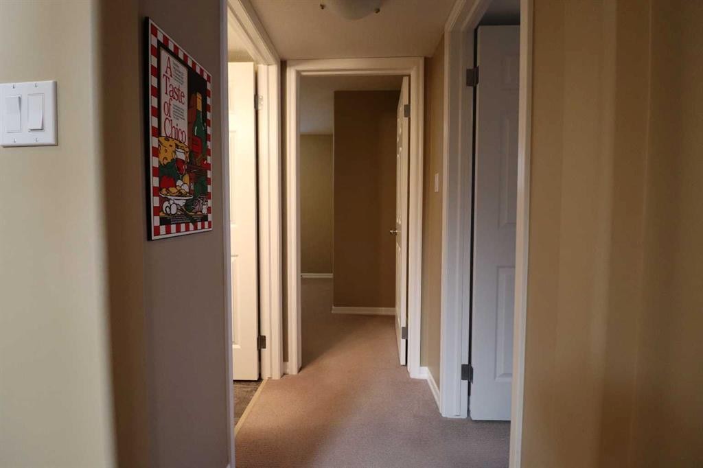 50 Riverbrook Close West, Lethbridge, AB - Indoor Photo Showing Other Room