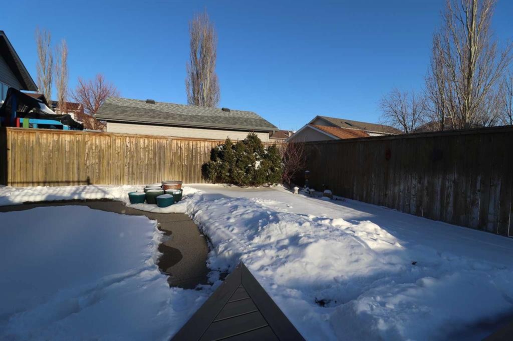 50 Riverbrook Close West, Lethbridge, AB - Outdoor