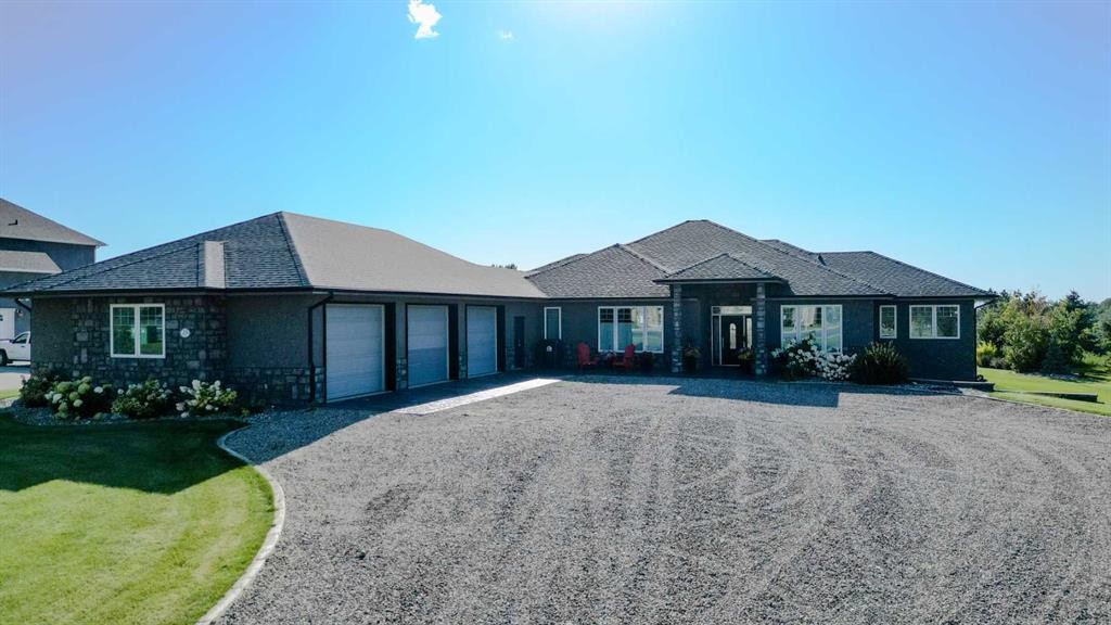 28 Cobblestone Lane, Raymond, AB - Outdoor