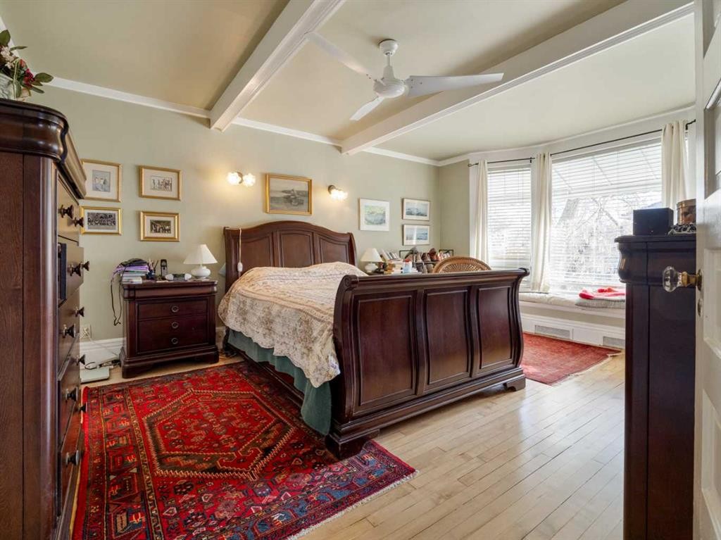 1404 4 Avenue South, Lethbridge, AB - Indoor Photo Showing Bedroom