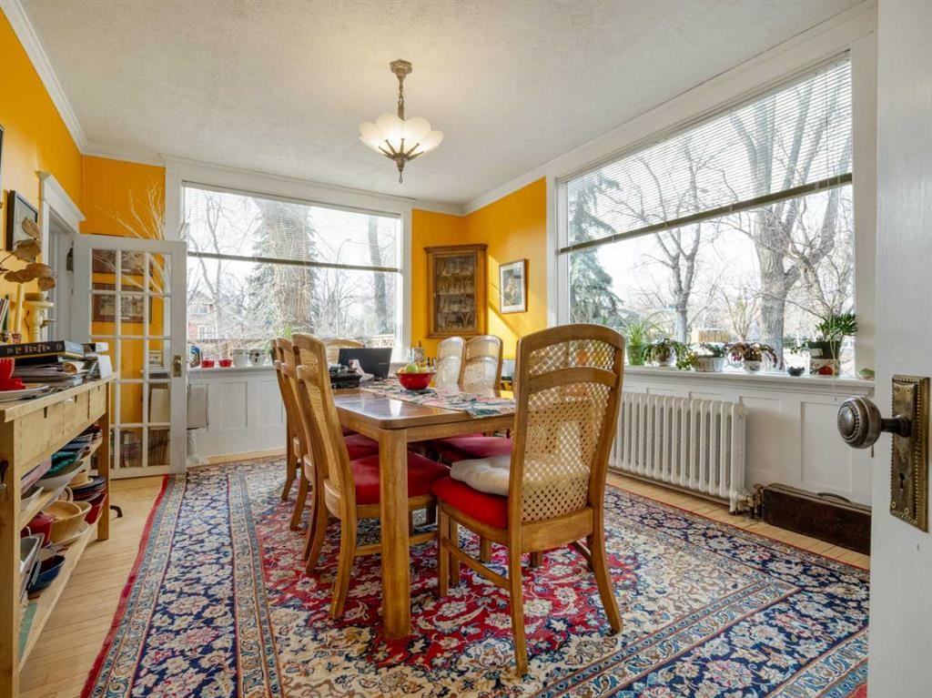 1404 4 Avenue South, Lethbridge, AB - Indoor Photo Showing Dining Room