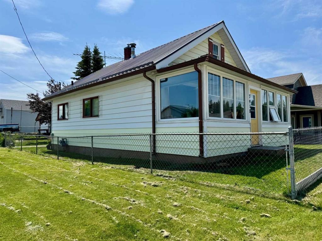 7918 23 Avenue, Coleman, AB - Outdoor
