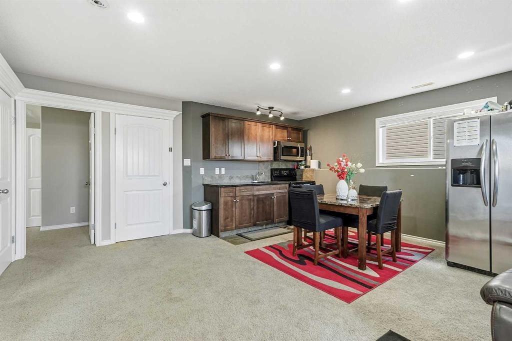 432 Firelight Point West, Lethbridge, AB - Indoor