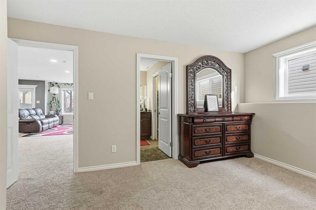 432 Firelight Point West, Lethbridge, AB - Indoor