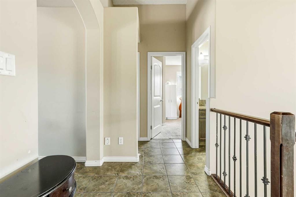 432 Firelight Point West, Lethbridge, AB - Indoor Photo Showing Other Room