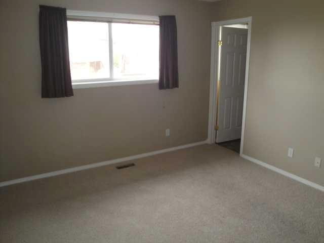 51 Kodiak Boulevard North, Lethbridge, AB - Indoor Photo Showing Other Room