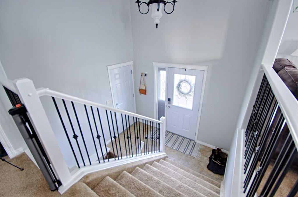 109 3 Avenue East, Barnwell, AB - Indoor Photo Showing Other Room