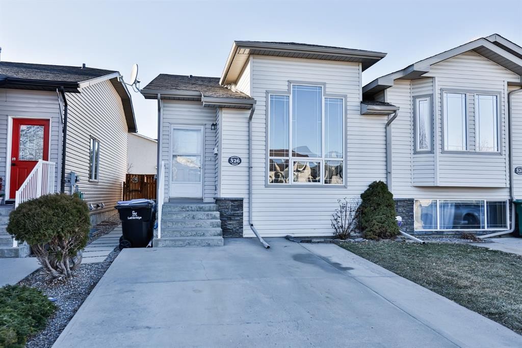 326 Lynx Crescent North, Lethbridge, AB - Outdoor