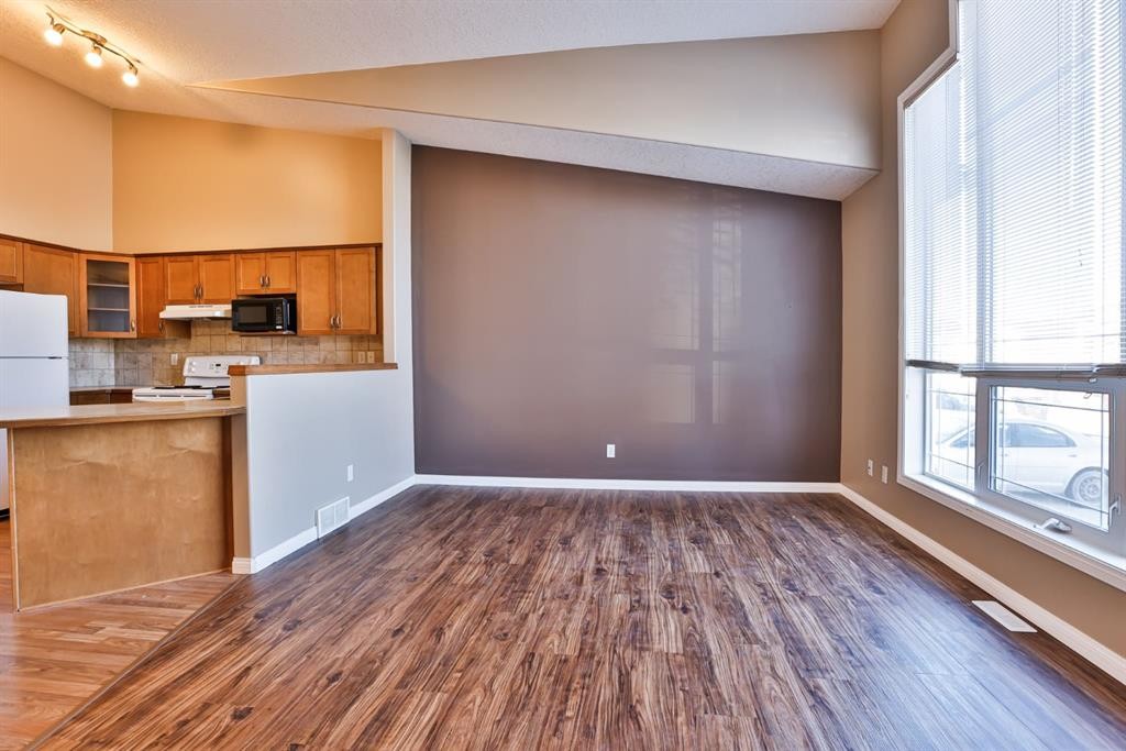 326 Lynx Crescent North, Lethbridge, AB - Indoor