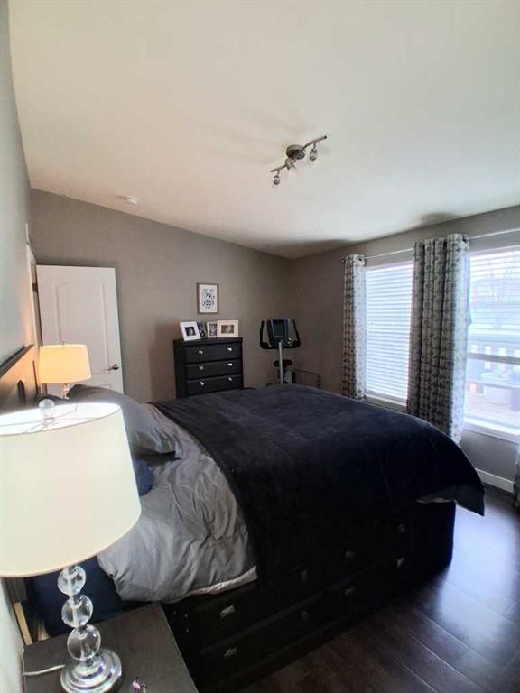 414 Conductor Boulevard, Coaldale, AB