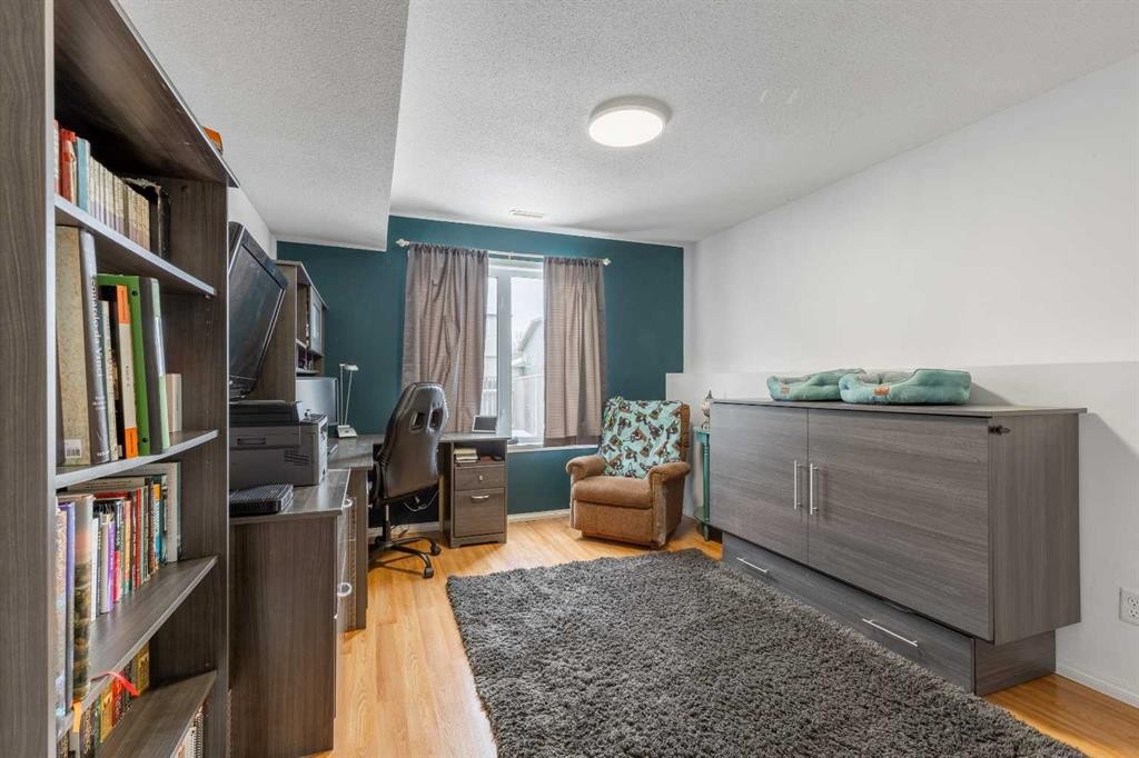 206 Keystone Lane West, Lethbridge, AB - Indoor