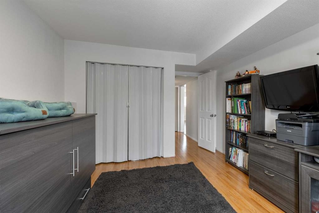 206 Keystone Lane West, Lethbridge, AB - Indoor