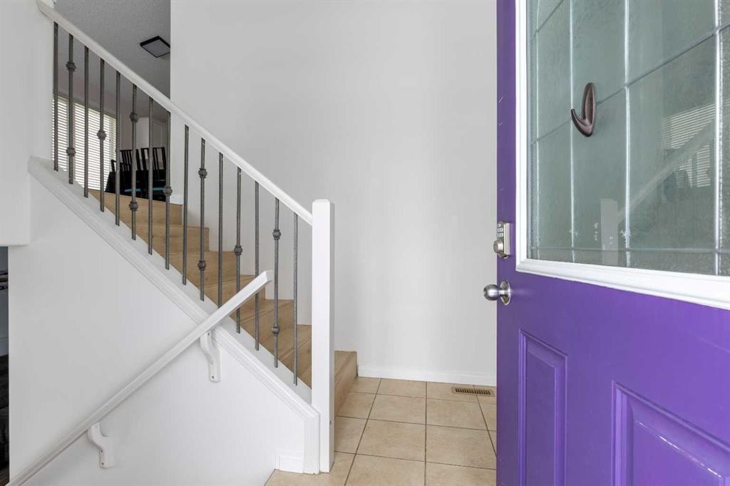 206 Keystone Lane West, Lethbridge, AB - Indoor Photo Showing Other Room