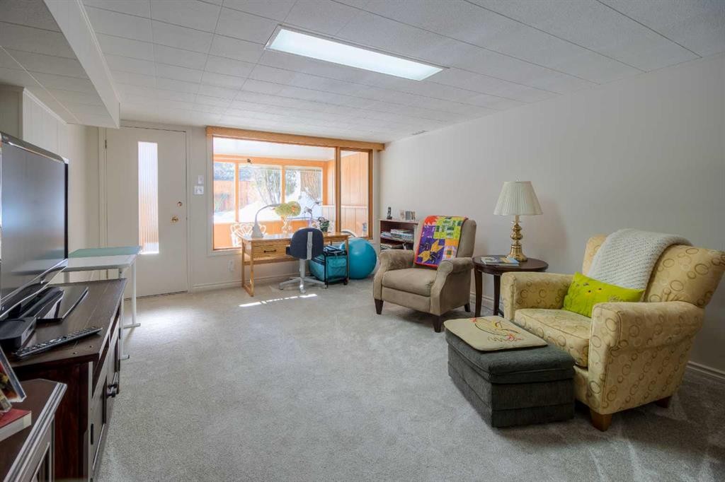 1416 15 Avenue South, Lethbridge, AB - Indoor