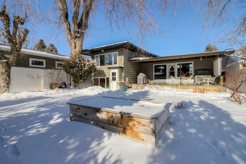 1416 15 Avenue South, Lethbridge, AB - Outdoor