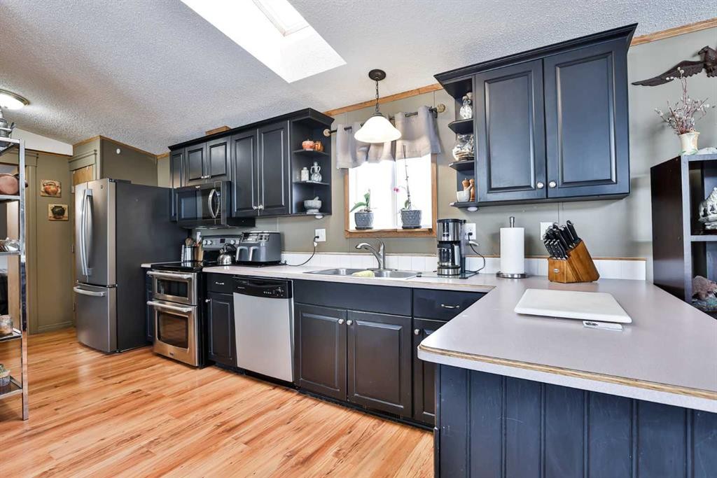 409 Conductor Boulevard, Coaldale, AB