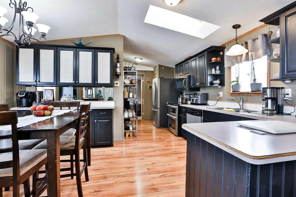 409 Conductor Boulevard, Coaldale, AB