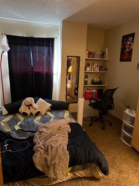 921-21 Berkeley Place West, Lethbridge, AB - Indoor Photo Showing Bedroom