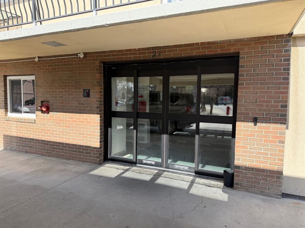 921-21 Berkeley Place West, Lethbridge, AB - Outdoor With Balcony With Exterior