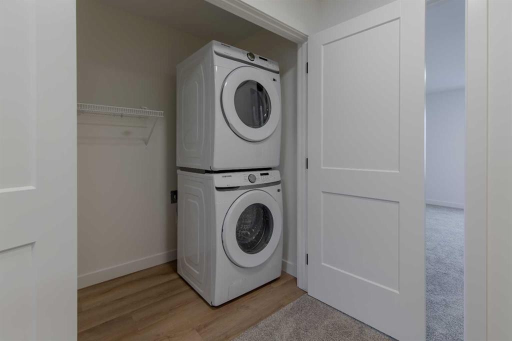 2815 16 Avenue, Coaldale, AB - Indoor Photo Showing Laundry Room
