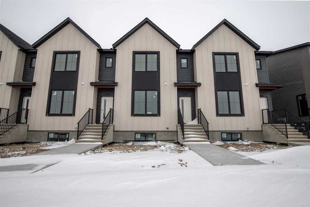 2815 16 Avenue, Coaldale, AB - Outdoor With Facade