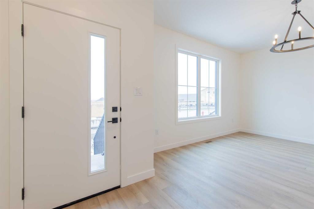 2815 16 Avenue, Coaldale, AB - Indoor Photo Showing Other Room
