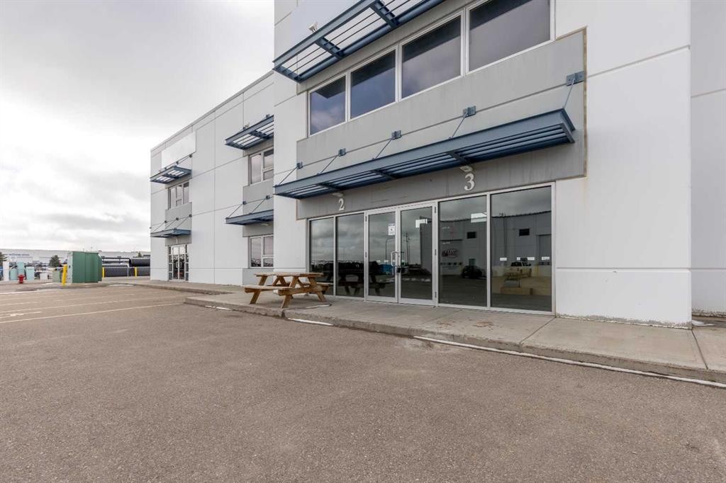 565 41 Street North, Lethbridge, AB