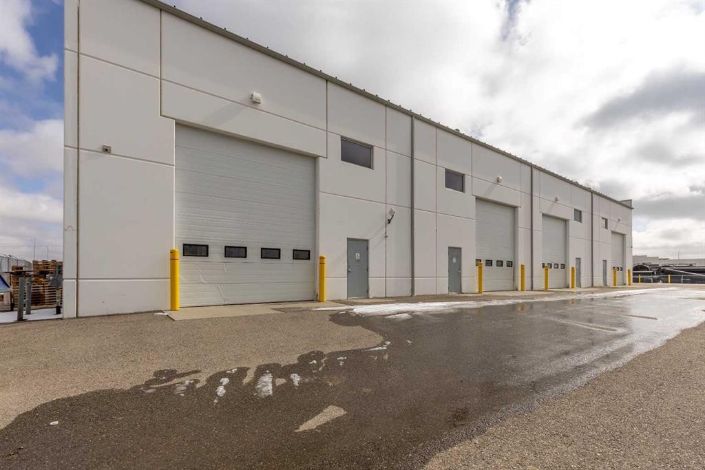 565 41 Street North, Lethbridge, AB