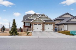 641 Marie Van Haarlem Crescent NORTH Lethbridge, AB T1H 6Y9